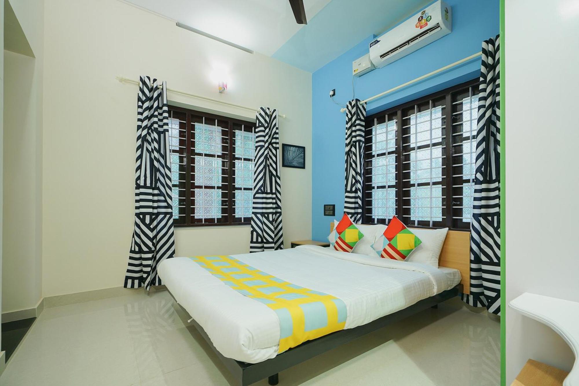 Hotel O Majestic Stays Kazhakuttam Exterior photo