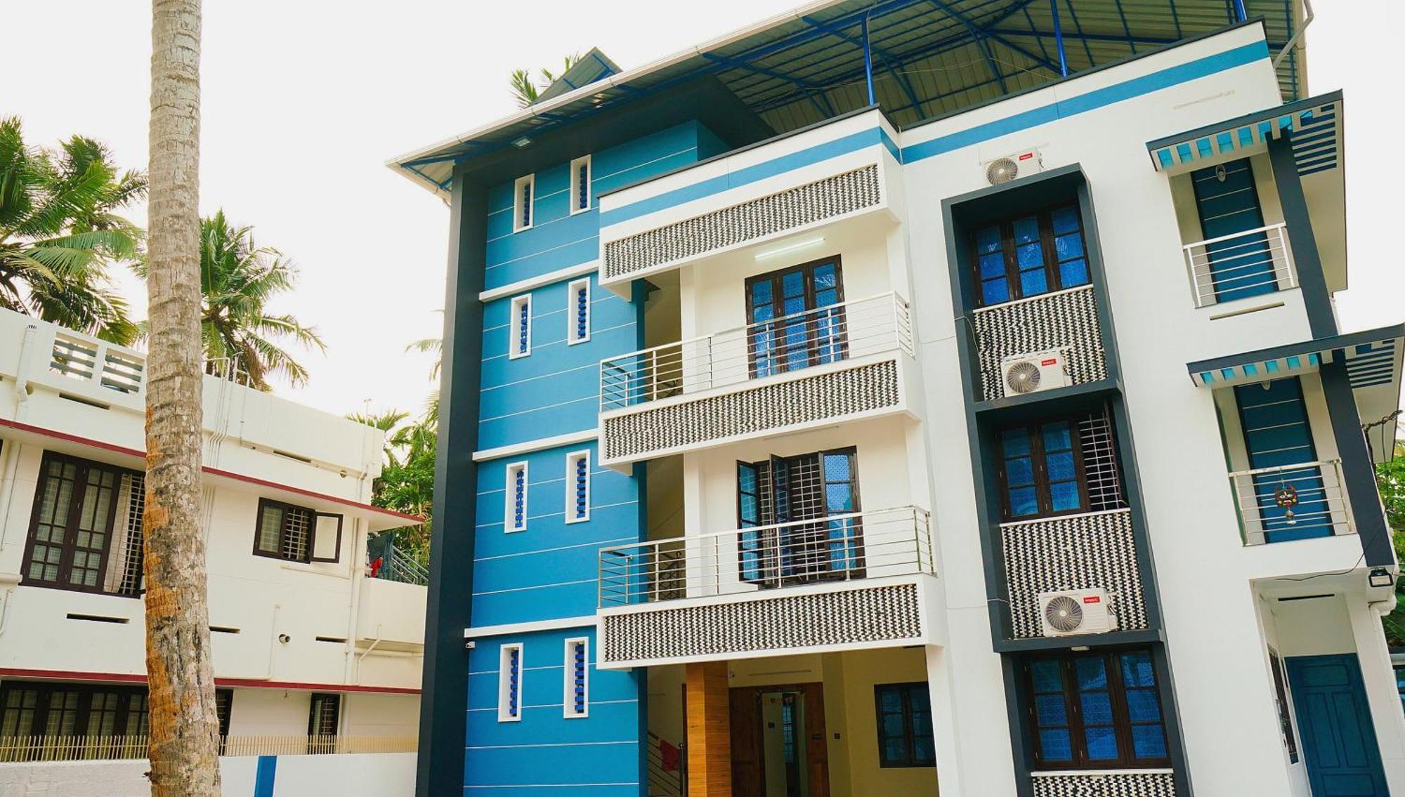 Hotel O Majestic Stays Kazhakuttam Exterior photo